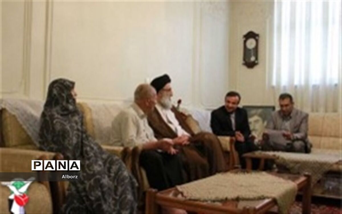 حضور در کنار خانواده‌های معظم شهدا و ایثارگران توفیق الهی برای مسئولان است