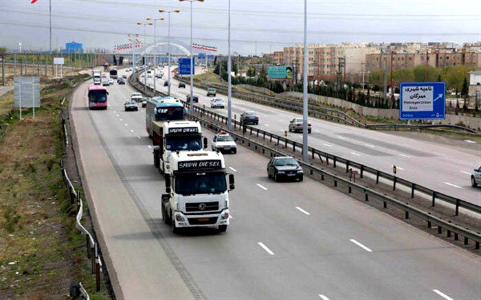 ترافیک نیمه‌سنگین درمحور هراز