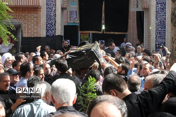 مراسم تشییع مرحوم حجت الاسلام‌سیدعلی اکبرحسینی