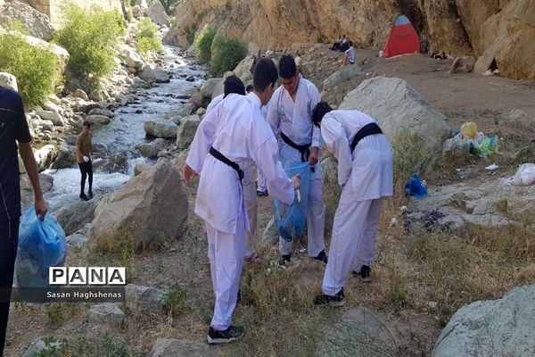 حضور ورزشکاران شهرستان اسلامشهر در طرح پاکسازی رودخانه کن