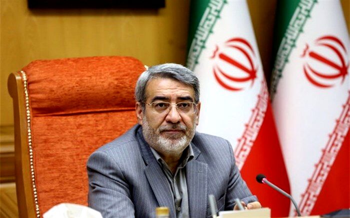 وزیر کشور: با سیاست جدید ارزی دیگر ارز آزاد در اختیار قاچاقچیان قرار نمی‌گیرد