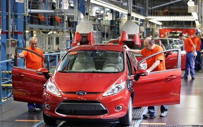 ترامپ اروپا را تهدید کرد/ سقوط سهام شرکتهای خودروساز