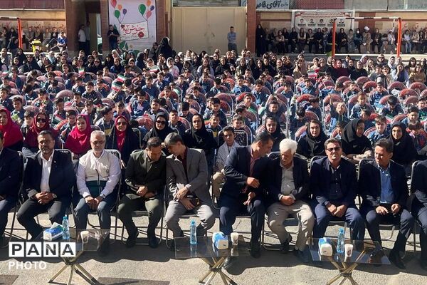 جشن شکوفه‌ها در ملارد؛ آغاز یک مسیر شیرین برای دانش‌آموزان کلاس اولی