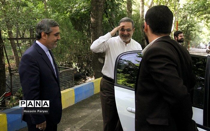 بطحایی  در استقبال از مقام‌آوران مسابقات جهانی ربوکاپ: یکی از رسالت‌های نظام‌های آموزشی توسعه استعدادهاست