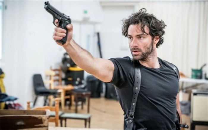 ستاره پولدارک بر صحنه تئاتر لندن