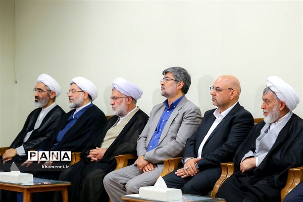 دیدار رئیس و مسئولان قوه قضائیه با رهبر کبیر انقلاب