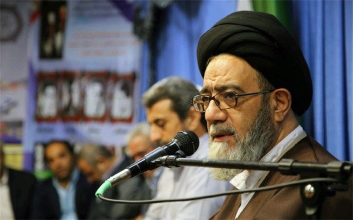 نماینده ولی فقیه در آذربایجان شرقی: موج سواری دشمن برمشکلات معیشتی مردم را قاطعانه پاسخ خواهیم داد
