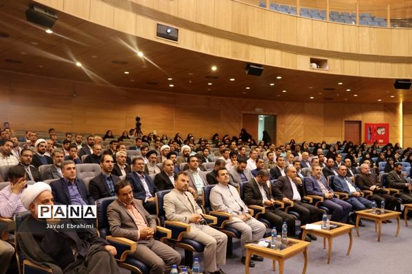 آیین اختتامیه مسابقات قرآن، عترت و نماز فرهنگیان کشور