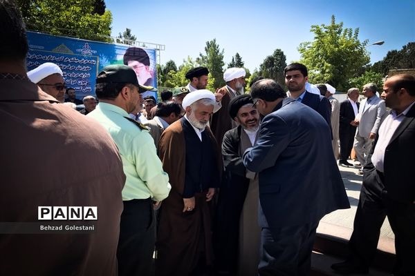 غبار روبی مزار شهدا بمناسبت هفته قوه قضاییه و گرامیداشت حجت الاسلام و المسلمین شیخ غلامرضا حسنی