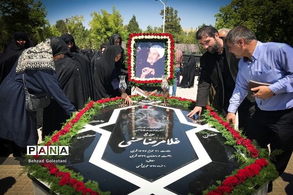 غبار روبی مزار شهدا بمناسبت هفته قوه قضاییه و گرامیداشت حجت الاسلام و المسلمین شیخ غلامرضا حسنی