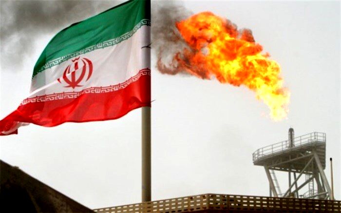 عقب‌نشینی آمریکا از محاصره نفتی کامل ایران:  «موردی»  با کشورها همکاری می‌کنیم