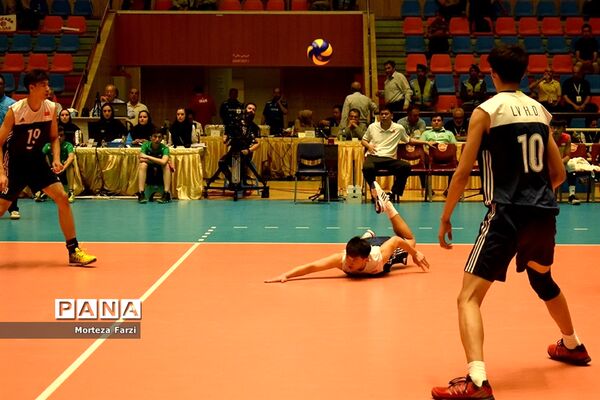 مسابقات قهرمانی والیبال نوجوانان آسیا در تبریز/ژاپن 3 -0– چین