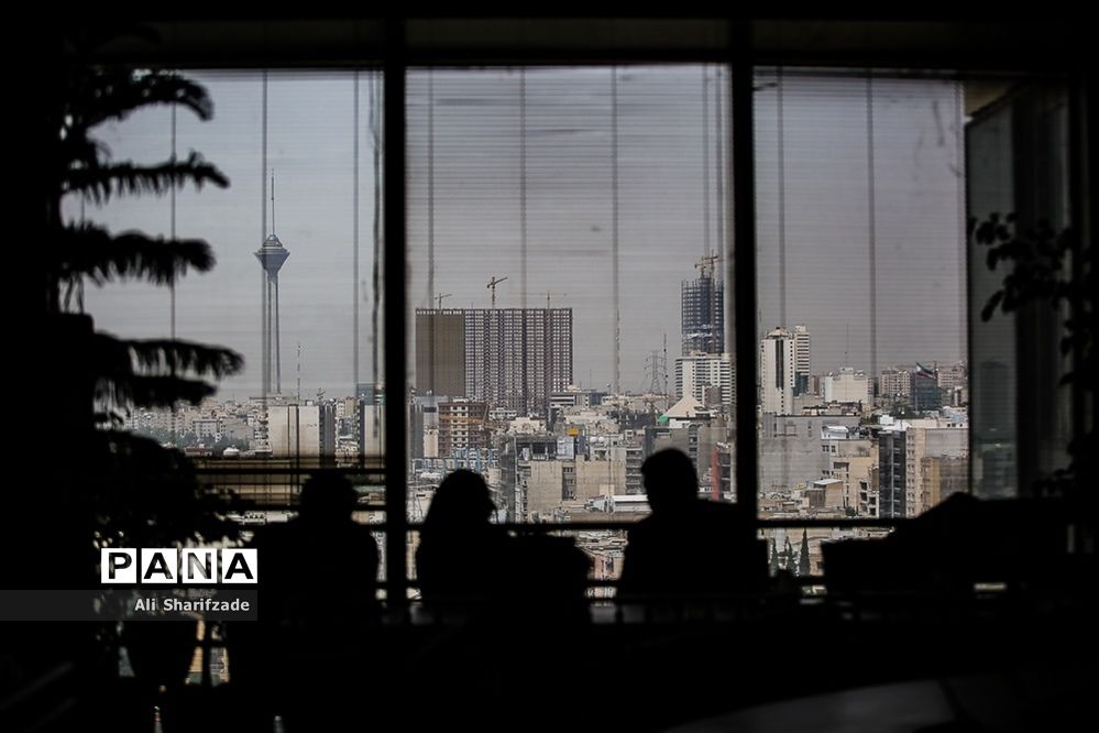 استاندار تهران: امیدواریم آلودگی هوای تهران در 3 سال آینده کاهش یابد