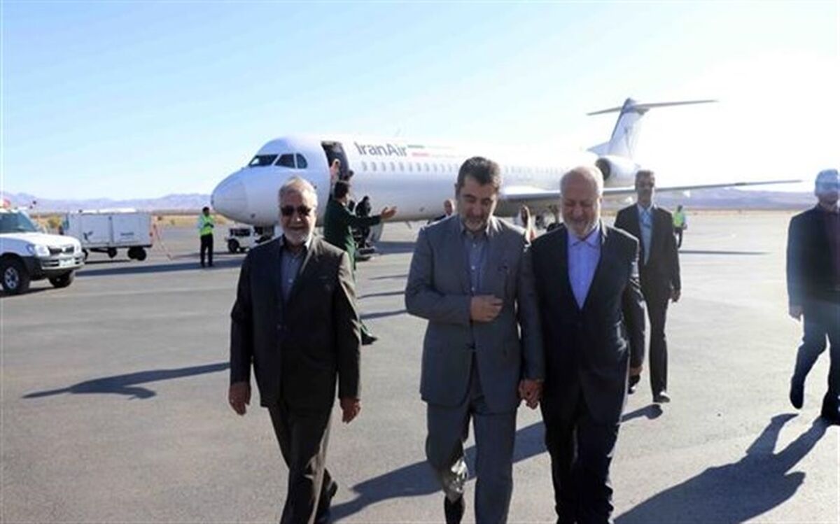 معاون هماهنگی امور اقتصادی و توسعه منطقه ای وزارت کشور وارد فرودگاه بیرجند شد