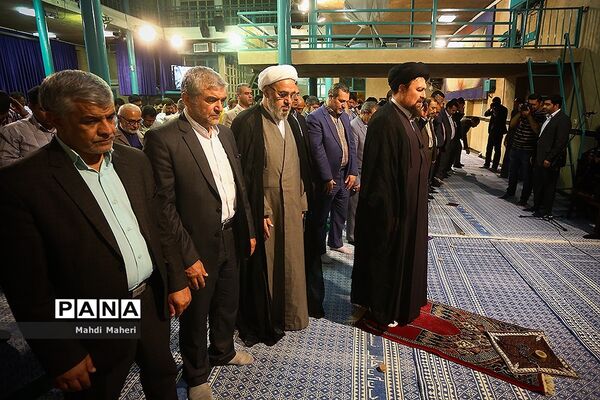 دیدار برگزیدگان کنگره ملی پرسش مهر18 با سید حسن خمینی