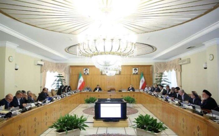 بررسی گزارش های سازمان اداری و استخدامی کشور و وزارت صنعت، معدن و تجارت در جلسه هیئت دولت
