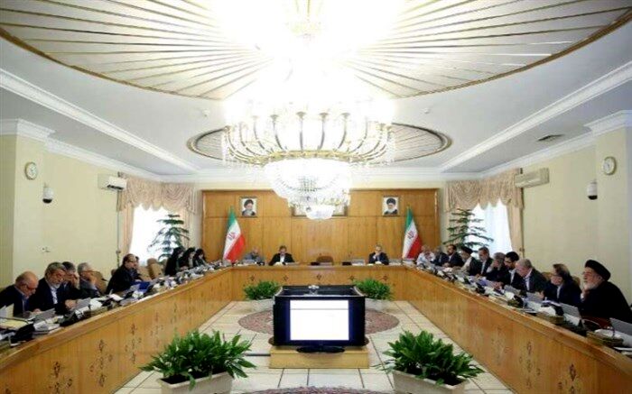 بررسی گزارش های سازمان اداری و استخدامی کشور و وزارت صنعت، معدن و تجارت در جلسه هیئت دولت