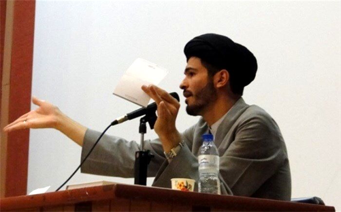 مساجد باید به بنگاه‌های واسطه‌گری ازدواج تبدیل شود