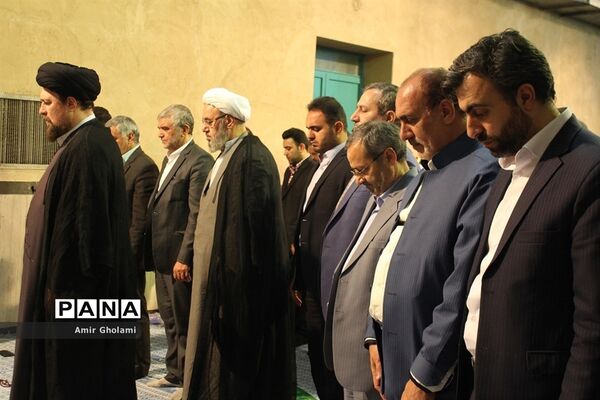 دیدار برگزیدگان کنگره ملی پرسش مهرهجدهم با سید حسن خمینی