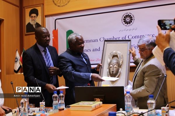 نشست کاردار سفارت کشور ساحل‌عاج در جمهوری اسلامی ایران با فعالان اقتصادی سمنان در اتاق بازرگانی