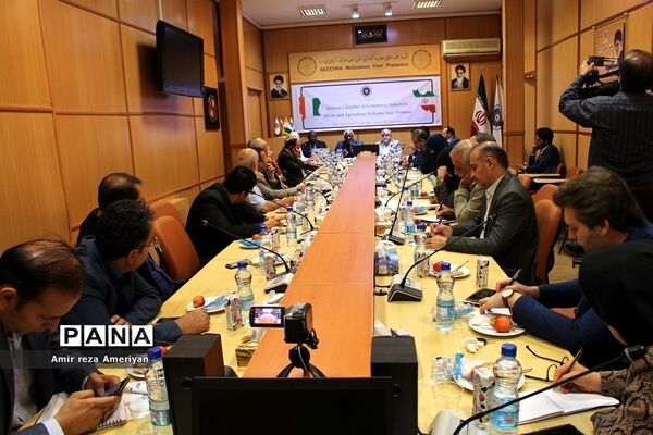 نشست کاردار سفارت کشور ساحل‌عاج در جمهوری اسلامی ایران با فعالان اقتصادی سمنان در اتاق بازرگانی