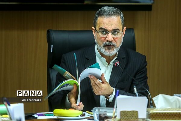جلسه هیأت امنای سازمان دانش آموزی با حضور وزیر آموزش و پرورش