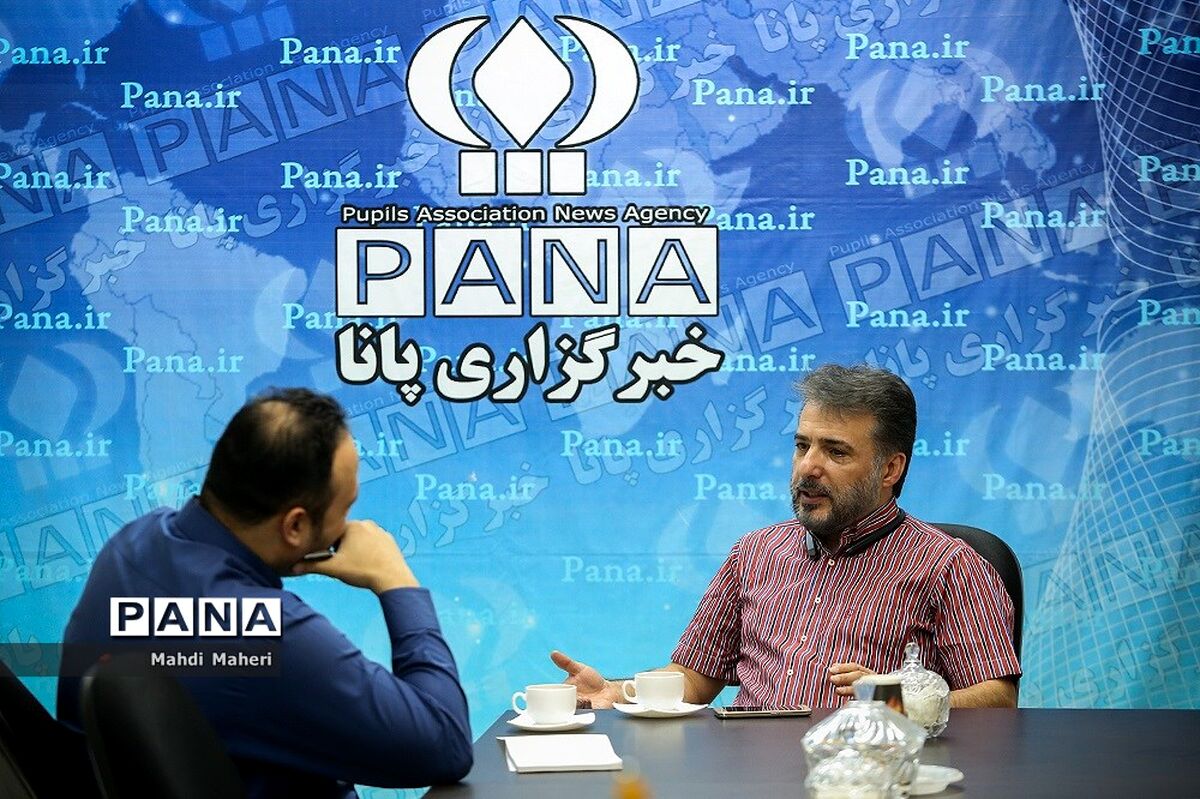 سیدجواد هاشمی:  دکور «تورنادو» آماده شود فیلمبرداری را آغاز می کنیم
