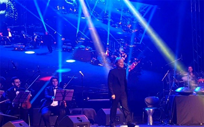 شب کلاویه‌های نقره‌ای با ریچارد کلایدرمن