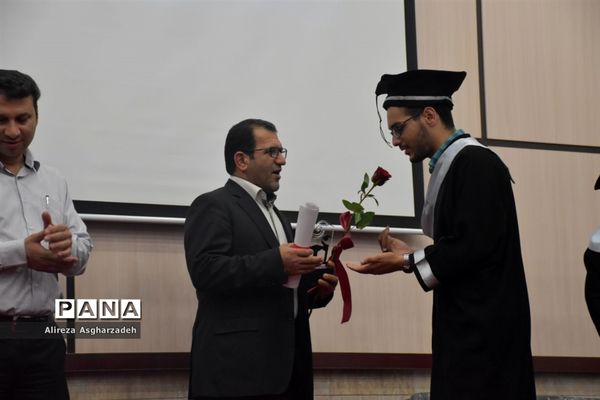 جشن فارغ‌التحصیلی دانشجوهای دانشگاه مازندران