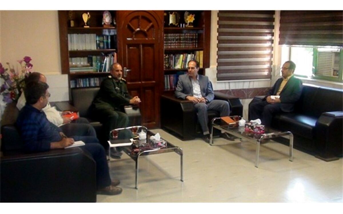 نشست مشترک مدیرکل آموزش و پرورش ایلام با مدیرکل حفظ آثار و نشر ارزشهای دفاع مقدس