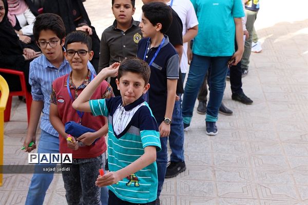 رقابت برگزیدگان مسابقات دانش‌آموزی تورنی تیم  ریاضی یزد