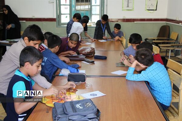 رقابت برگزیدگان مسابقات دانش‌آموزی تورنی تیم  ریاضی یزد