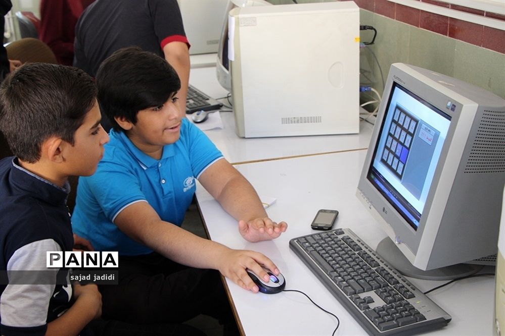 رقابت برگزیدگان مسابقات دانش‌آموزی تورنی تیم  ریاضی یزد