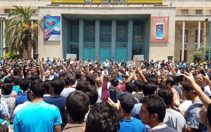 تب بازار در بهارستان؛ تعطیلات تابستانی نمایندگان لغو شد