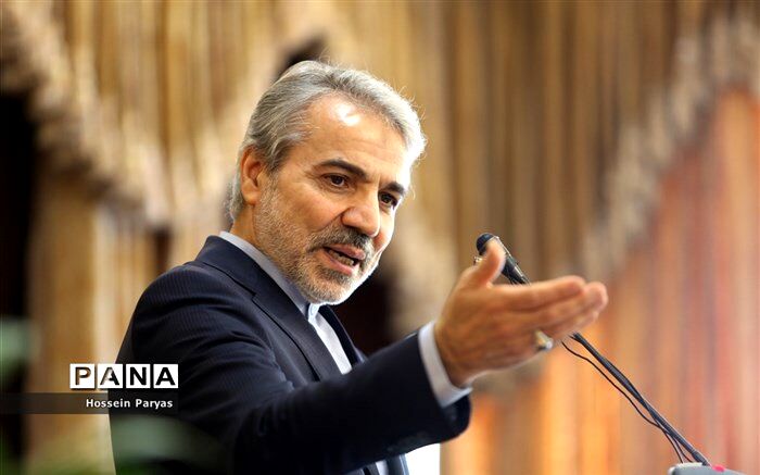 راهکار دولت برای حل اختلاف با اصناف: جلسه رئیس‌جمهوری با روسای اتحادیه‌ها و اصناف