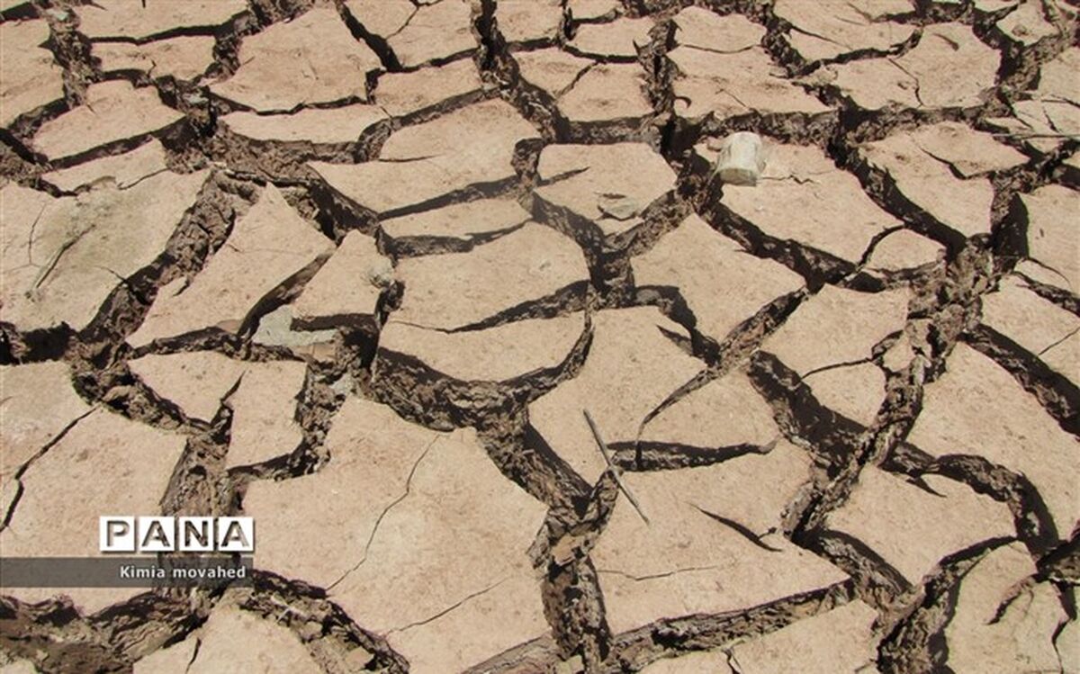 فرمانداران مساله آب را باید به عنوان یکی از کارهای اساسی خود در نظر بگیرند