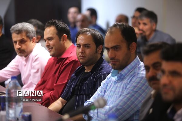 مراسم تکریم و معارفه معاونان پشتیبانی و تامین منابع پیشین و جدید سازمان دانش‌آموزی