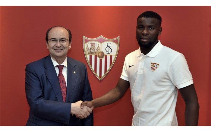 هافبک کامرونی به سویا پیوست