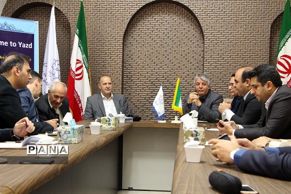 دیدار رئیس بنیاد جهانی انرژی با مسئولان شهرداری یزد