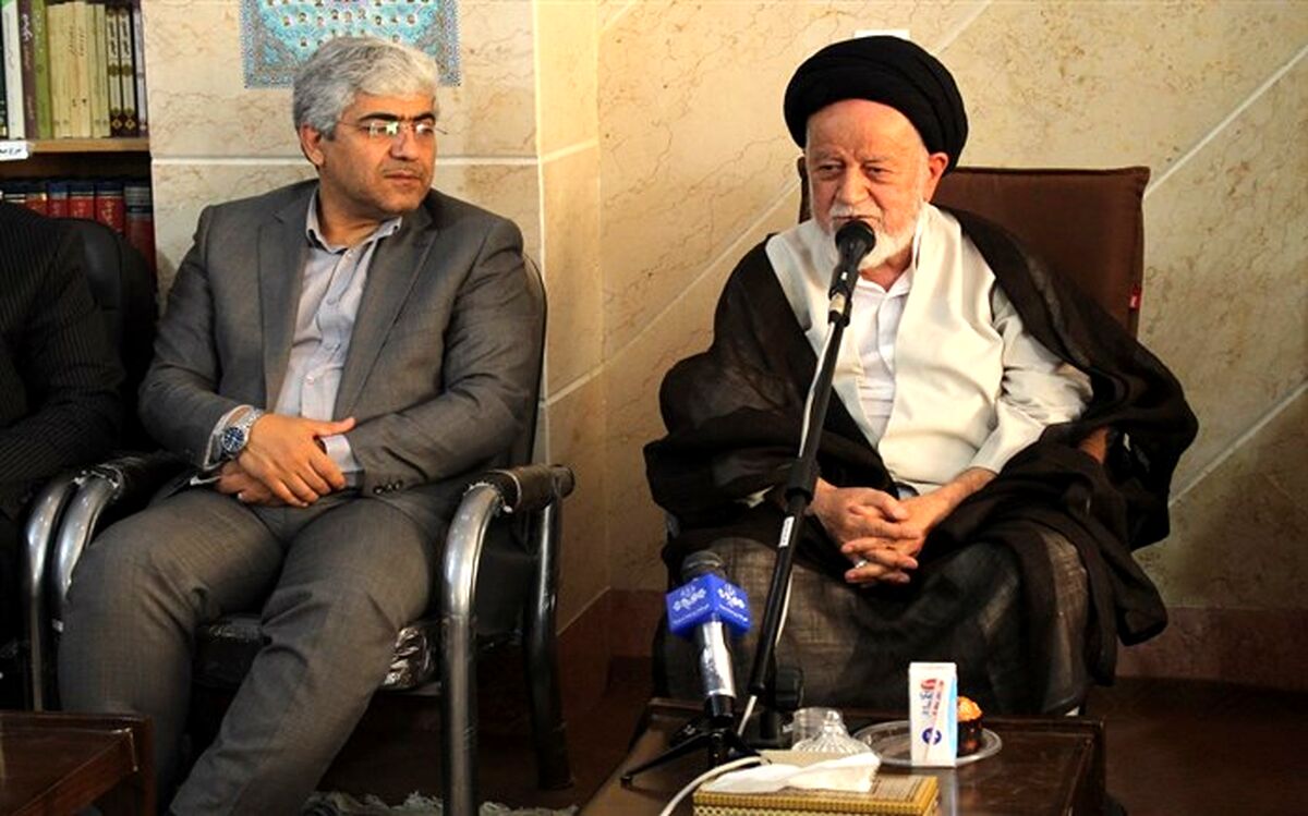 امام جمعه سمنان: مبارزه با قاچاق کالا نیازمند عزم همگانی است