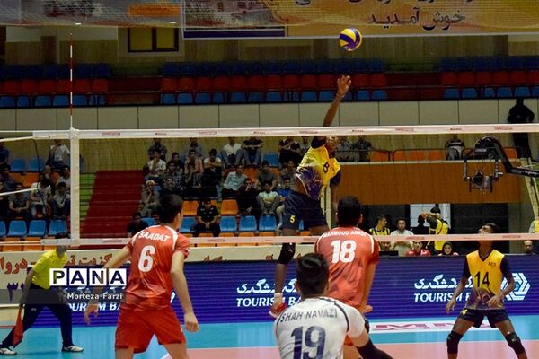 مسابقات قهرمانی والیبال نوجوانان آسیا در تبریز؛ ایران- سریلانکا