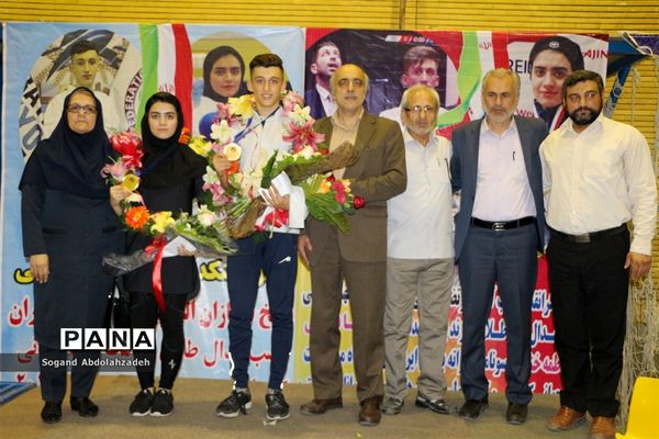 استقبال از دو کاراته‌کار دانش‌آموز در جویبار