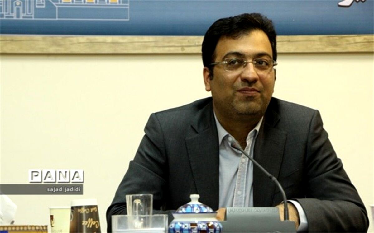 مدیرکل فرهنگ و ارشاد اسلامی یزد: رویداد کتاب سال یزد باید مانند نشان فرهنگی بر چهره یزد بدرخشد