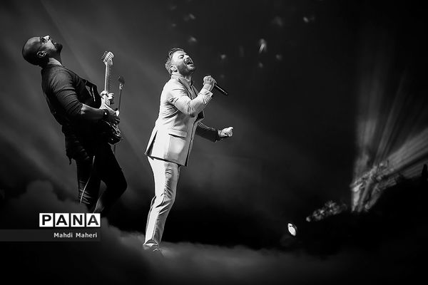 کنسرت بابک جهانبخش