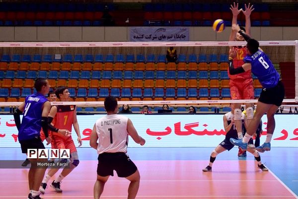 رقابت های قهرمانی والیبال نوجوانان آسیا در تبریز؛چین- تایلند