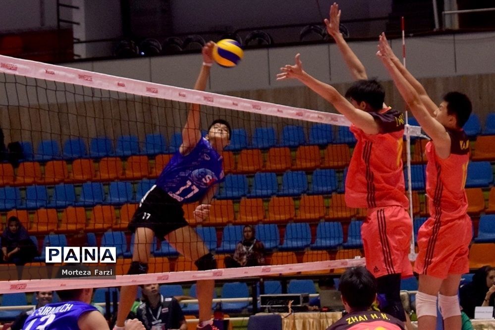 رقابت های قهرمانی والیبال نوجوانان آسیا در تبریز؛چین- تایلند