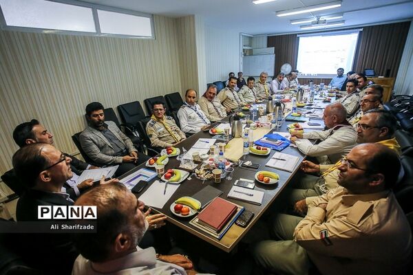 نشست کمیته فنی بررسی نظام جامع آموزشی سازمان دانش آموزی
