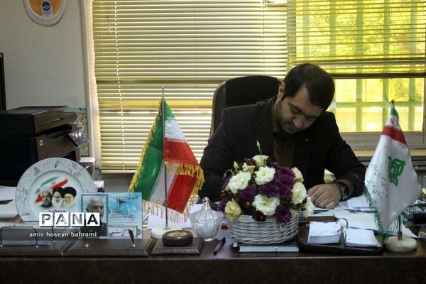 دیدار مدیرکل آموزش و پرورش همدان با رئیس سازمان دانش آموزی استان همدان