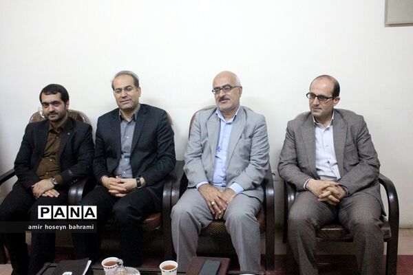 دیدار مدیرکل آموزش و پرورش همدان با رئیس سازمان دانش آموزی استان همدان