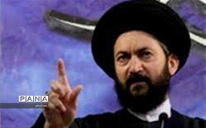 بزرگترین نقطه ضعف دشمن وابستگی به نفت است